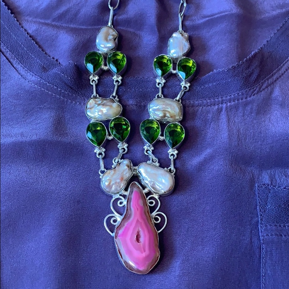 💜GORGEOUS💚 Baroque pearl & Gemstone Silver necklace